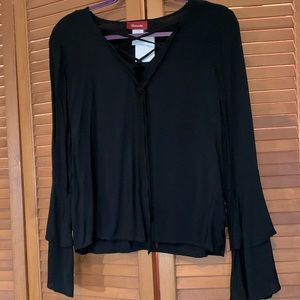 NWT Panhandle bell sleeve top.
